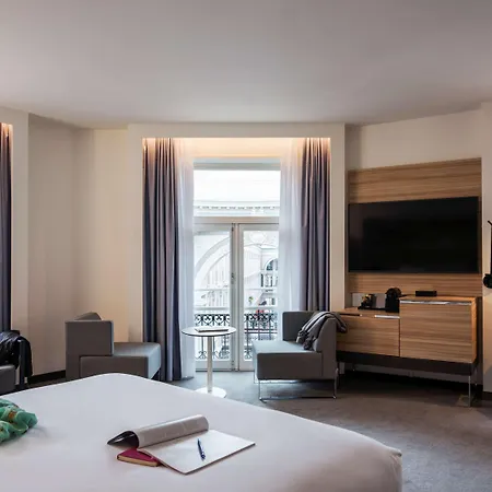 Novotel Centre 4*