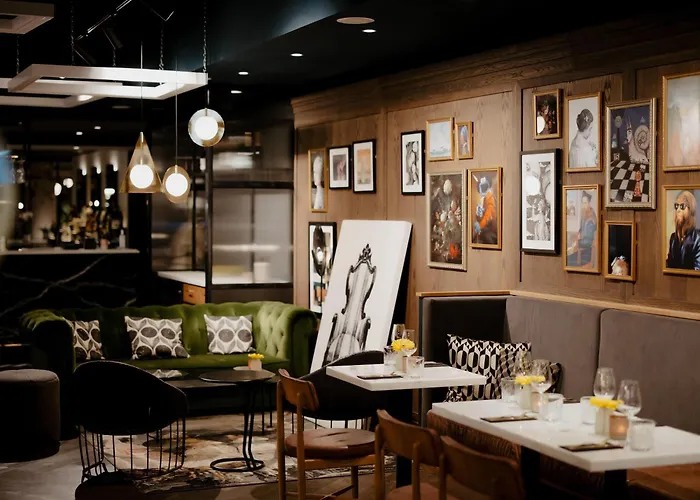 Novotel Centre, Fully Renovated 4* Den Haag