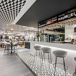 Novotel Centre Hotel