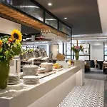 Novotel Centre Hotel