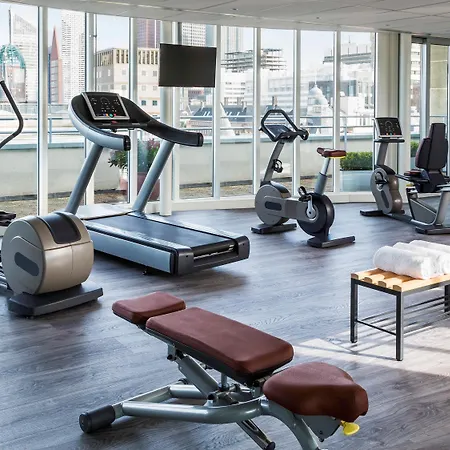 Hotel Novotel Centre 4*