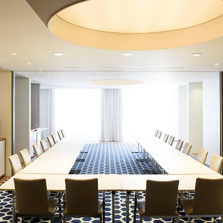 Novotel Centre Hotel 4*
