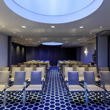 Novotel Centre