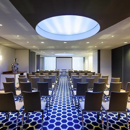 Hotel Novotel Centre 4*