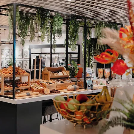 Hotel Novotel Centre 4*