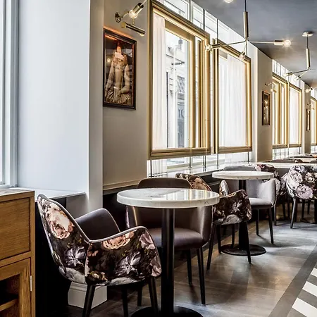 Hotel Novotel Centre, Fully Renovated 4*