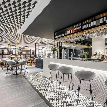 Hotell Novotel Centre 4*