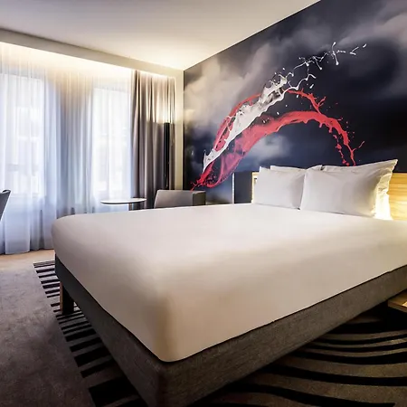 Hotel Novotel Centre 4*