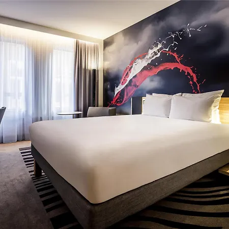 Hotel Novotel Centre 4*