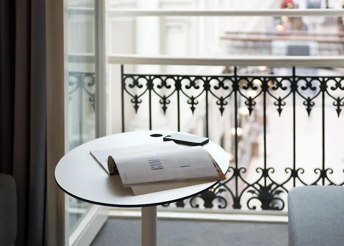 Novotel Centre Hotel 4*