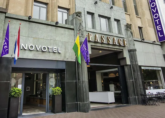 Hotel Novotel Centre 4*
