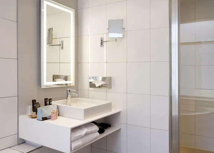 Novotel Centre 호텔 4*