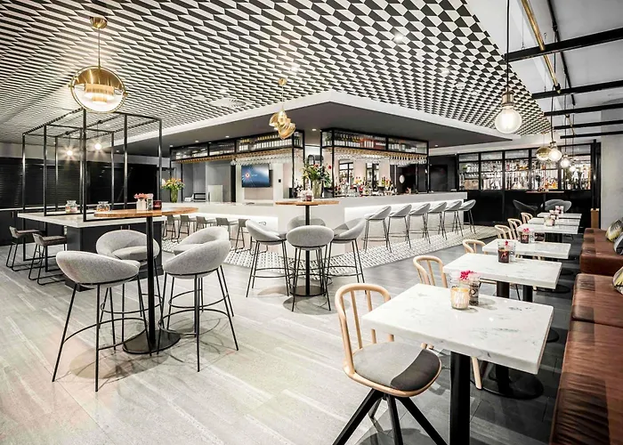 Hotel Novotel Centre 4*