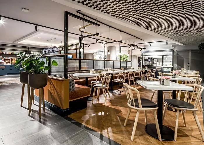 Novotel Centre 4* Haia