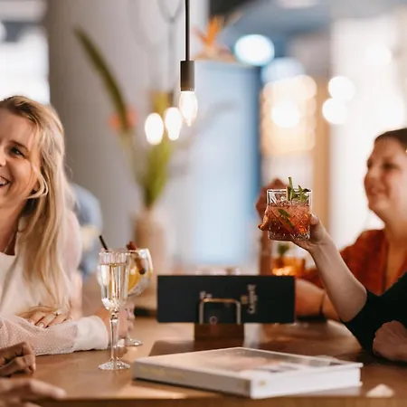 מלון Novotel Centre