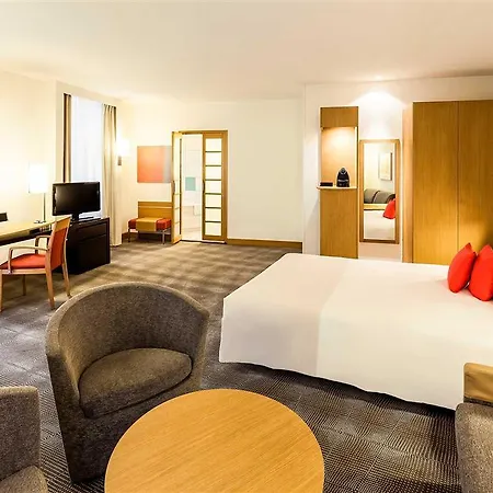 Hotel Novotel Centre 4*
