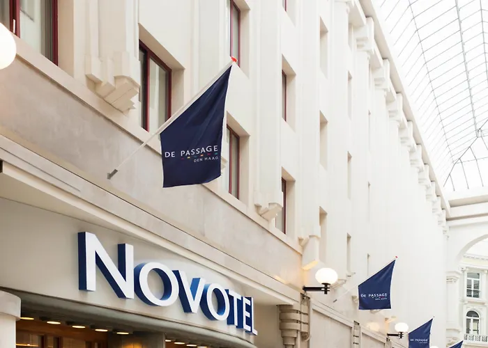 Otel Novotel Centre 4*